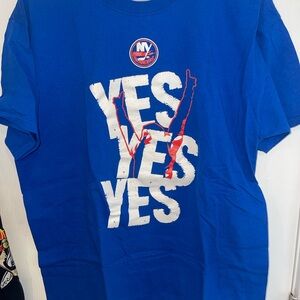 NEW Men’s New York Islanders YES YES YES Blue Graphic T-shirt Sz L